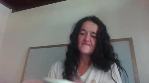 Snapshot of pebblezmeowkitty733247 chatting on October 21, 11:09 pm pebblezmeowkitty online show from October 21, 11:09 pm