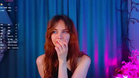 LisaDrako online show from October 5, 5:40 pm