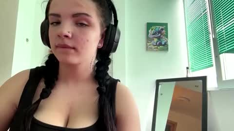 Kate online show from March 19, 2:10 pm