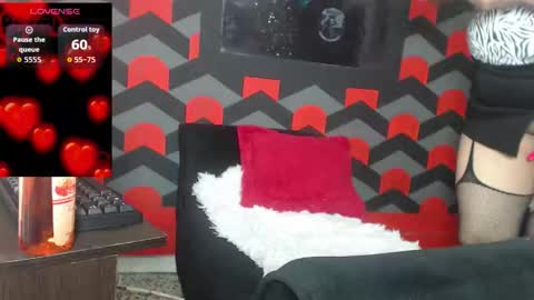 penelope_sweet1 online show from October 17, 7:06 pm