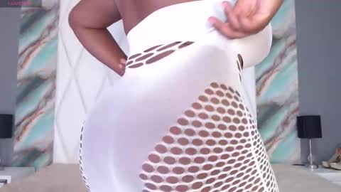 Snapshot of penelopeboobs_ chatting on September 19, 7:02 pm online show from September 19, 7:02 pm