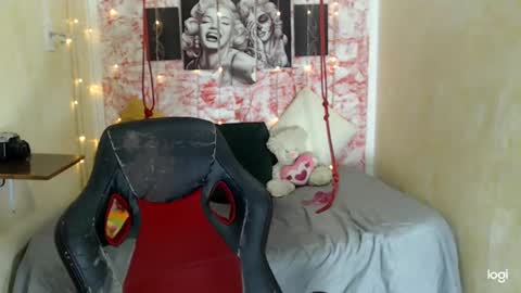 penelopeheart3 online show from October 26, 7:09 pm