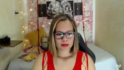 penelopeheart3 online show from November 3, 3:05 pm