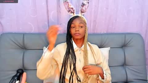   online show from April 7, 10:12 pm