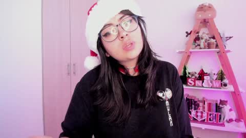 Sarah Ana Banana online show from December 4, 10:57 am
