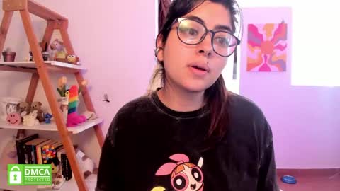 Sarah Ana Banana online show from May 5, 7:39 pm