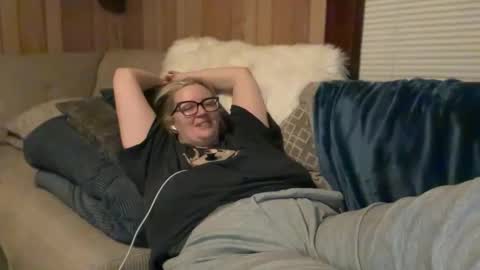 Nelly online show from November 8, 6:40 am