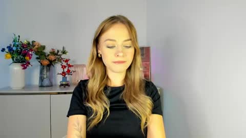Cindy online show from May 12, 5:26 am