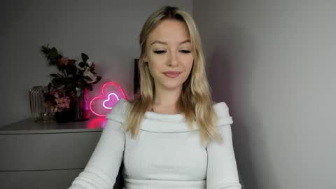 Cindy online show from December 19, 6:23 am