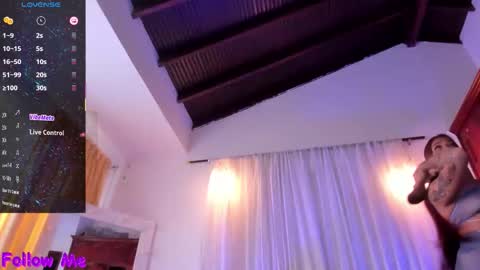 Perla online show from November 22, 8:22 pm