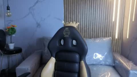 perla_lovely online show from May 27, 12:24 pm