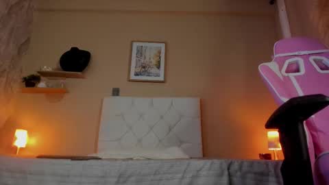 Marie online show from March 5, 11:06 am