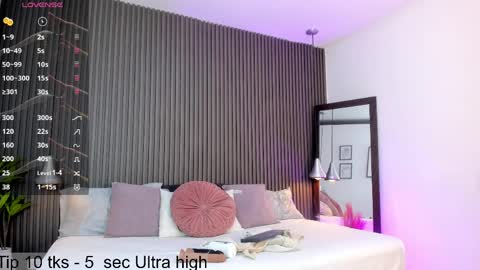 Lizza online show from May 4, 11:47 am