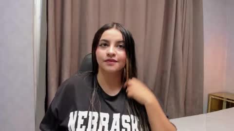 LAURA  online show from December 14, 11:07 am
