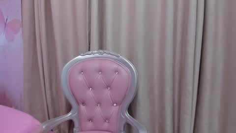 LAURA  online show from January 10, 12:58 pm