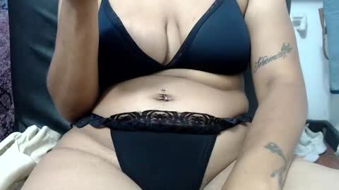 Snapshot of pervert_suseth chatting on January 10, 7:54 pm Suseth online show from January 10, 7:54 pm