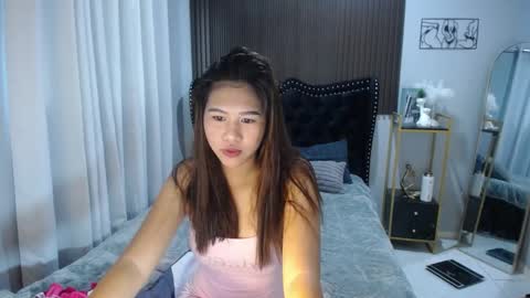 petit_girlxx online show from February 27, 6:07 am