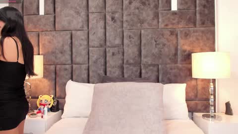 Im Rosse but u can call me Rossie or Rosita . online show from December 13, 11:06 pm