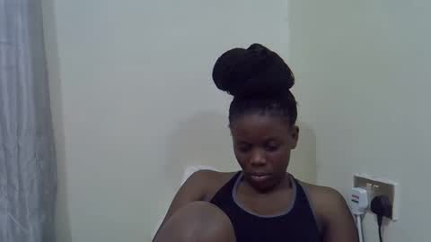 petite_melan online show from December 15, 12:54 pm