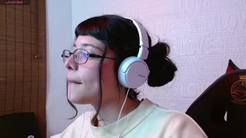 Melody online show from April 4, 3:22 pm