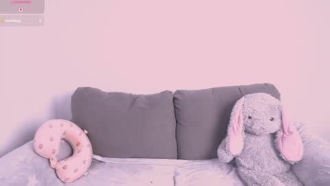 petite paola online show from May 22, 9:46 pm