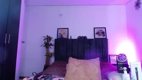 petite_pepper18 online show from May 14, 4:24 pm