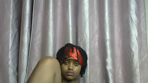 petite_star2 online show from December 16, 8:15 pm