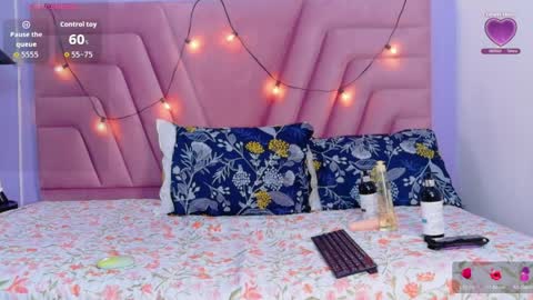 petitelittlemissy online show from April 1, 2:45 am