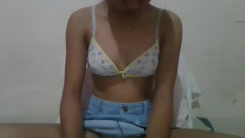 petitesexyasian online show from March 19, 9:57 am