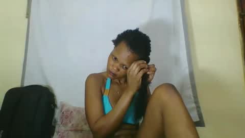 petitesmiley online show from September 30, 6:57 pm