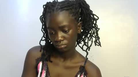 petitte_gyaal online show from October 19, 4:14 am