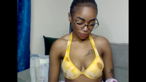 Arielle online show from September 24, 11:59 pm