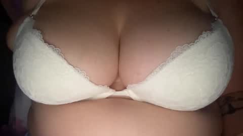 peular online show from May 17, 10:53 pm