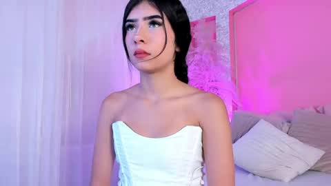 peytonn_monroe online show from May 19, 7:43 pm