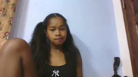 phania185885 online show from March 21, 6:29 am