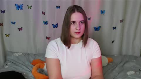 Snapshot of phantommira chatting on February 18, 8:58 pm phantommira online show from February 18, 8:58 pm