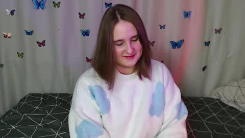 Snapshot of phantommira chatting on February 23, 9:11 pm phantommira online show from February 23, 9:11 pm