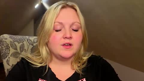PhatAssBlond online show from May 9, 2:24 am