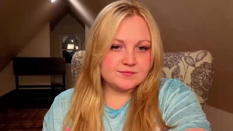 PhatAssBlond online show from May 5, 3:42 am