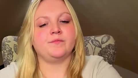 PhatAssBlond online show from May 20, 1:35 am