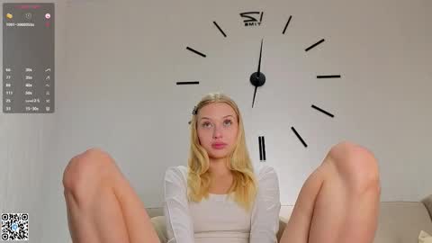 Emilia online show from September 27, 6:37 pm