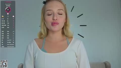 Emilia online show from September 23, 6:17 pm