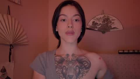 phoenixx_x online show from May 21, 5:16 am