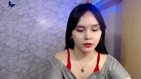 Ms Pia online show from April 4, 11:42 am