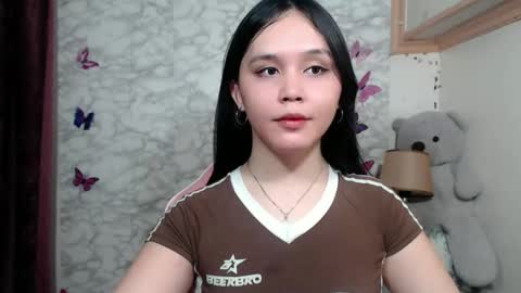 Ms Pia online show from May 25, 5:17 am