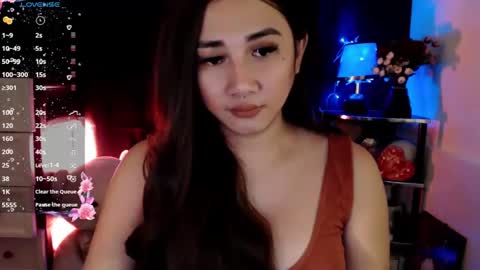 Snapshot of pia_worthsback chatting on March 8, 9:40 pm Pia online show from March 8, 9:40 pm