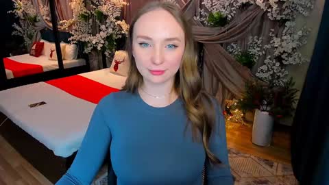 Emelie online show from December 23, 7:30 pm