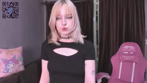 piginnya online show from October 15, 3:25 pm