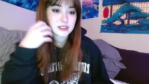 Snapshot of pillogoddess chatting on March 3, 7:48 am PilloGoddess online show from March 3, 7:48 am