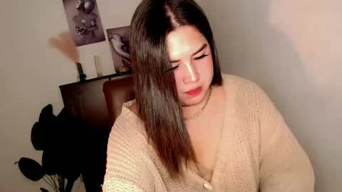 Ivy Morningstar online show from May 24, 2:32 am